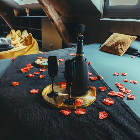 La Marble Room - Suite Balneo & Sauna Angers Buitenkant foto