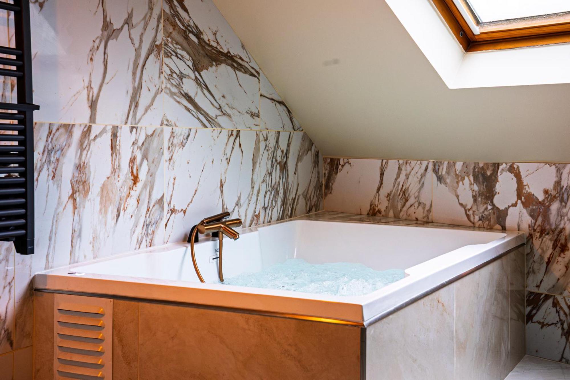 Apartment La Marble - Balneo & Sauna Angers